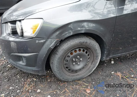 2016 Chevrolet Sonic Ls Auto из США, поврежденный, VIN 1G1JA6SH2G4167608